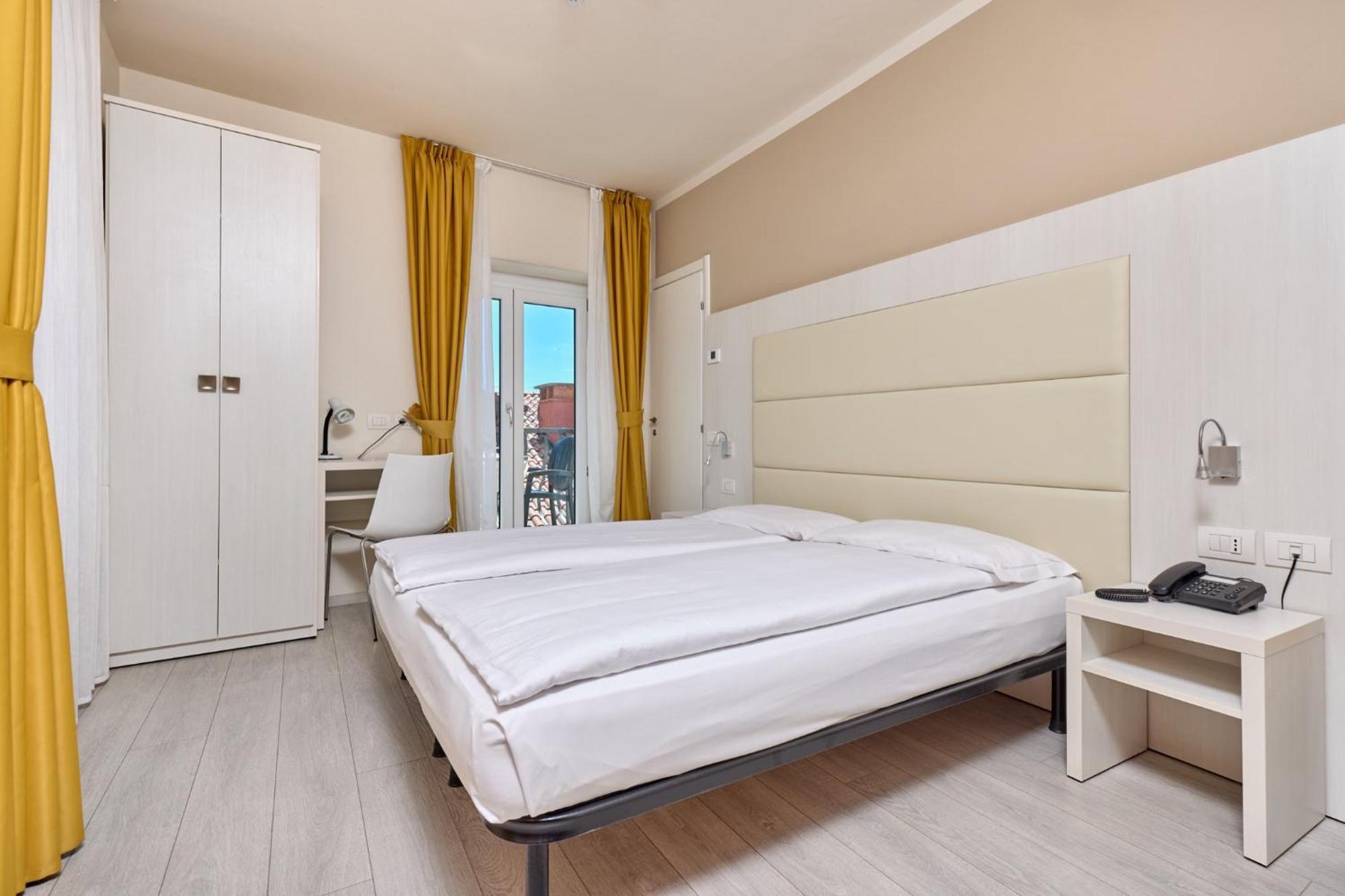 Hotel Geier Torbole Sul Garda Екстер'єр фото