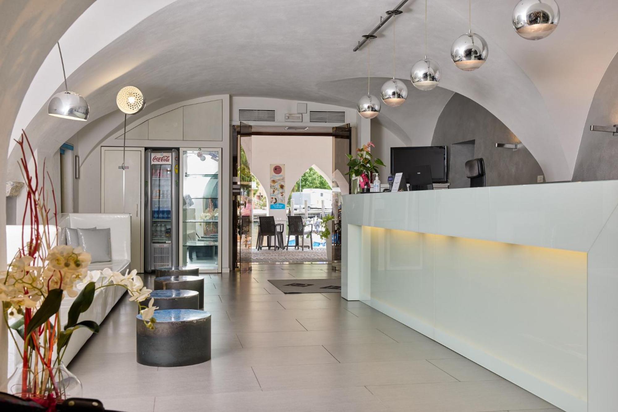 Hotel Geier Torbole Sul Garda Екстер'єр фото