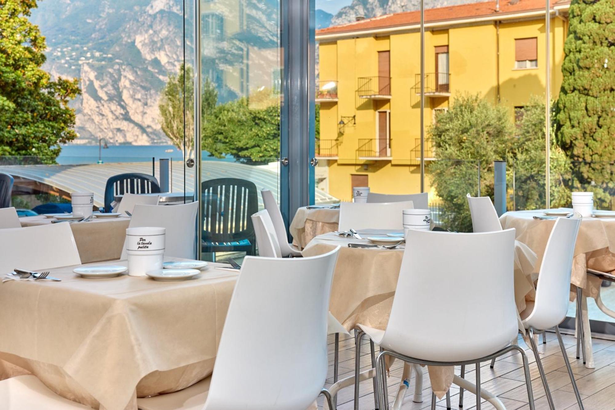 Hotel Geier Torbole Sul Garda Екстер'єр фото