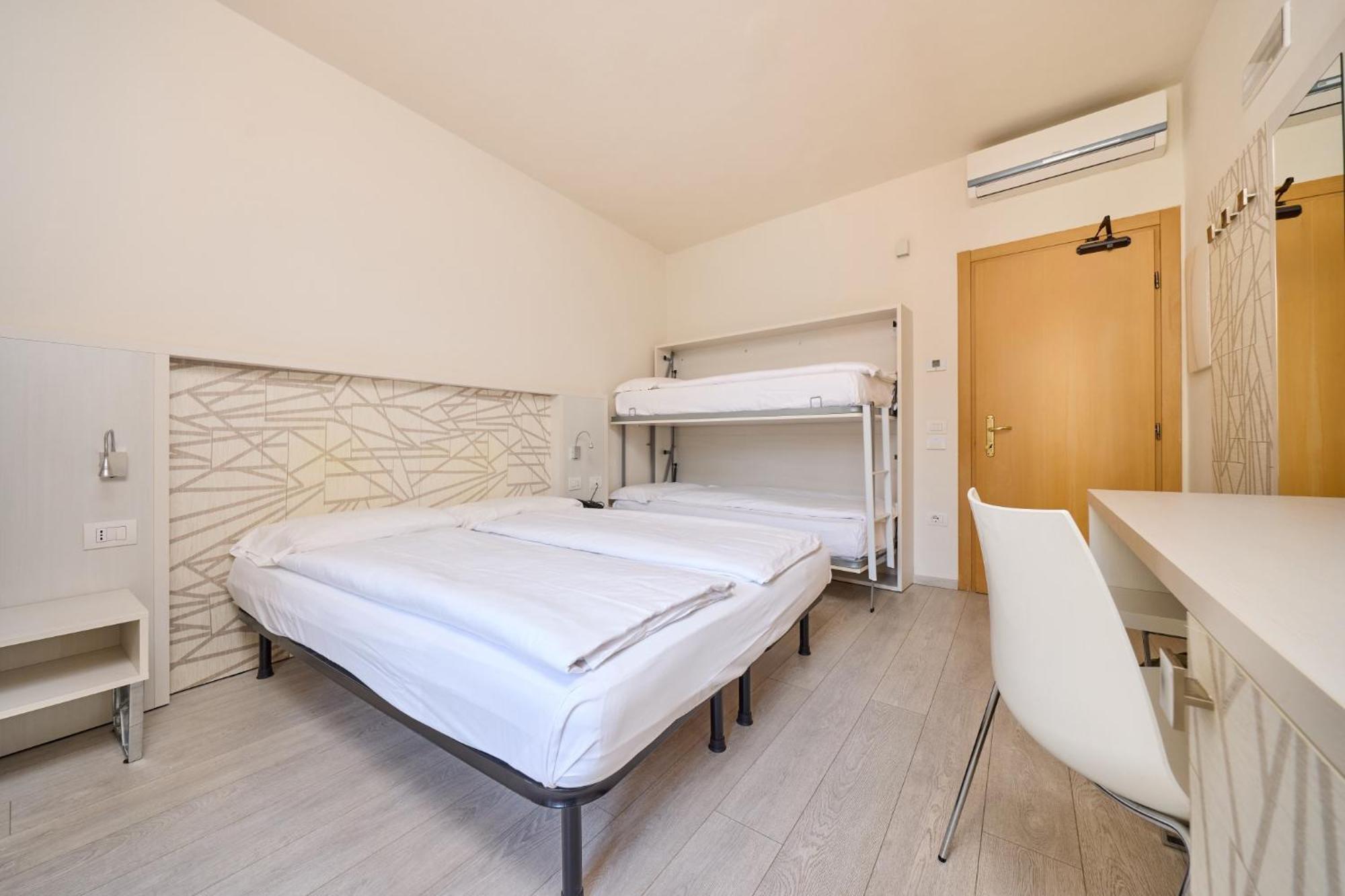 Hotel Geier Torbole Sul Garda Екстер'єр фото